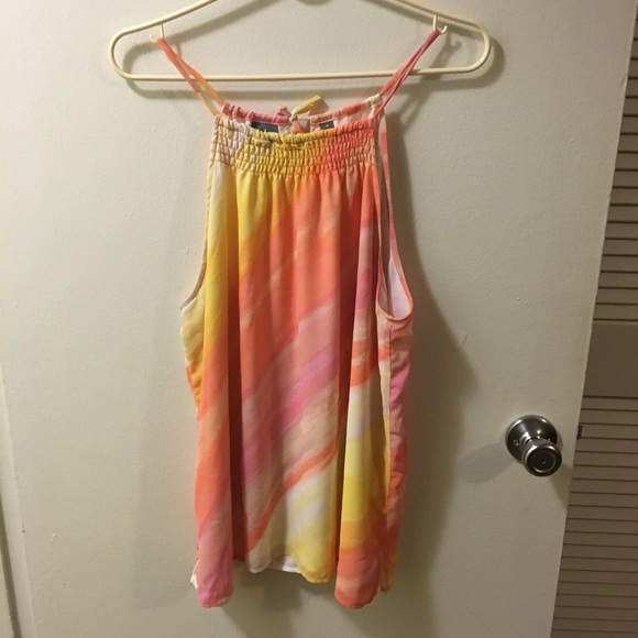 🌸Vibrantly Colored Soho Top - Picture 3 of 4